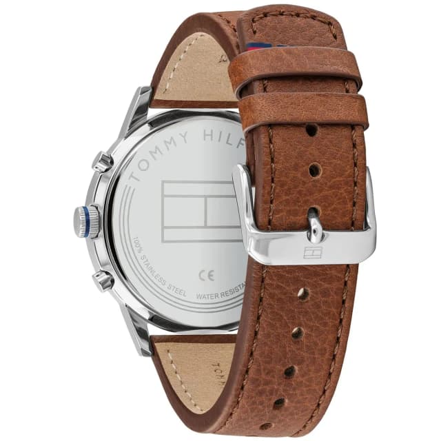 Texture and detail of the brown leather strap